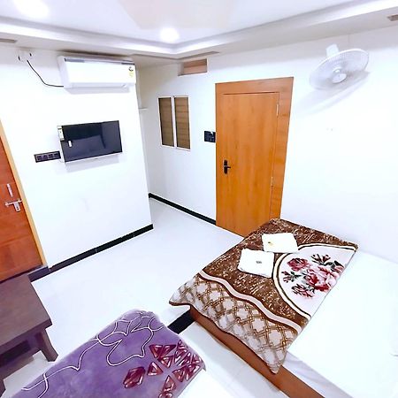 Hotel Shreem Udždžain Exteriér fotografie