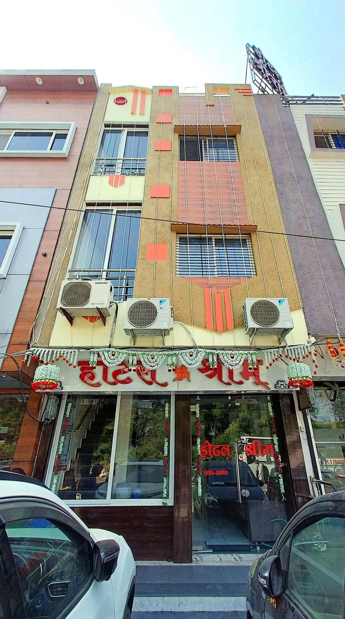 Hotel Shreem Udždžain Exteriér fotografie
